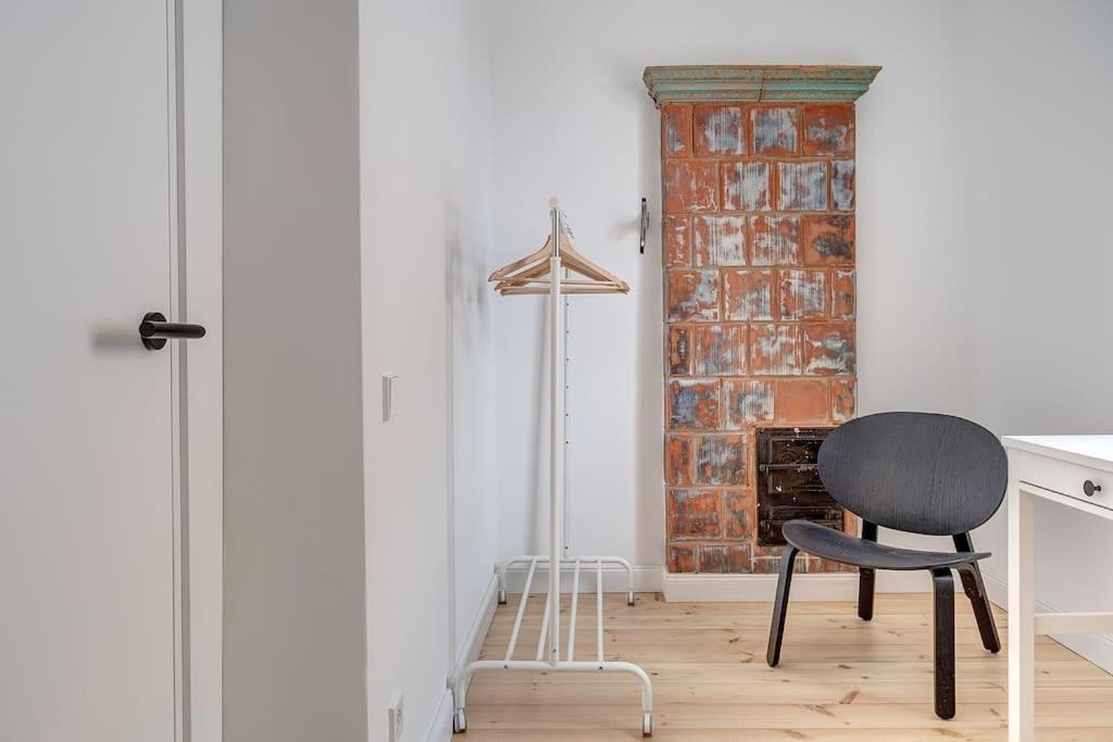 Spacious 2-Bedroom Flat In Old Town By Urban Rent Vilnius Luaran gambar