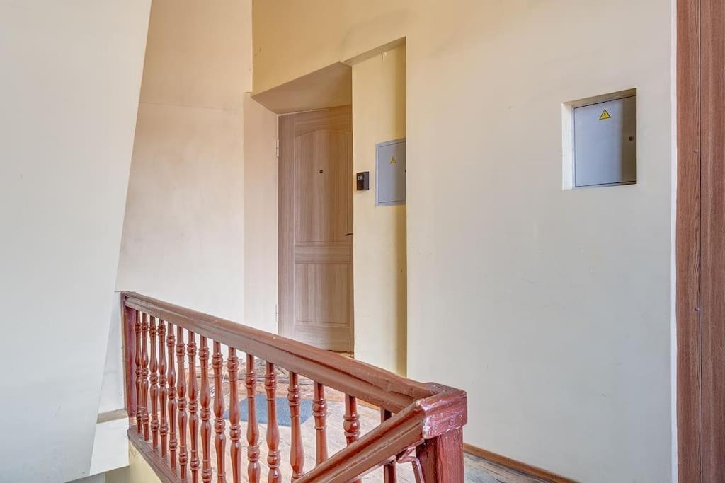 Spacious 2-Bedroom Flat In Old Town By Urban Rent Vilnius Luaran gambar